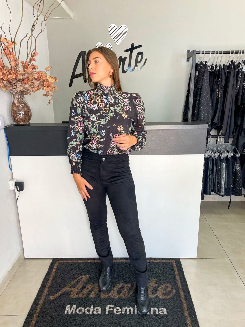 BLUSA ESSENCE GOLA ALTA